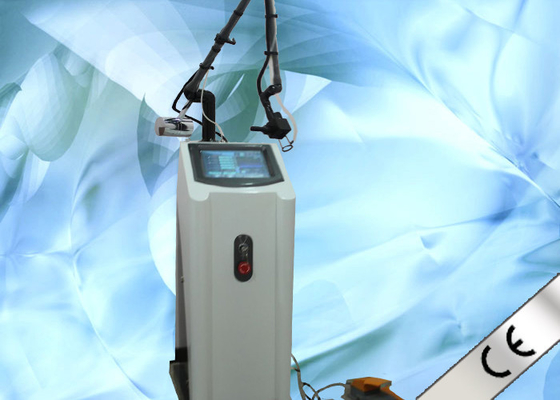 Máquina fracionária/equipamento do laser do CO2 do dióxido de carbono para a remoção da cicatriz da cirurgia