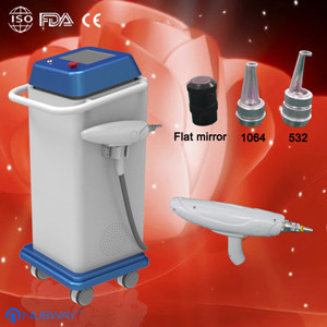 A máquina da remoção da tatuagem do laser/Q comutou a máquina do laser ND-yag para a pele clara
