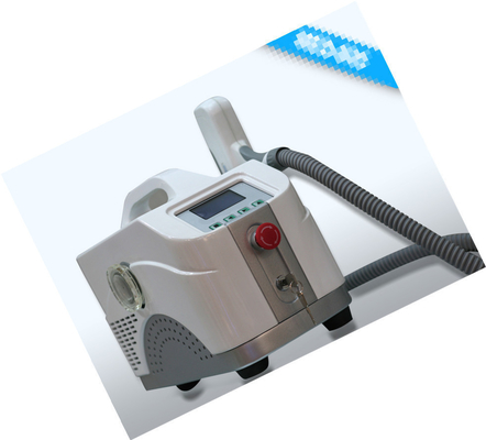 O tamanho de ponto 2, 5mm Q-Comutou o equipamento do laser da remoção da tatuagem do laser do ND YAG