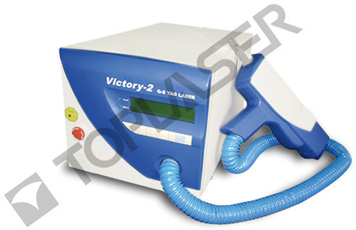 Tamanho de ponto portátil da máquina 3mm da remoção da tatuagem do laser do Nd Yag do Q-interruptor 1064nm/532nm